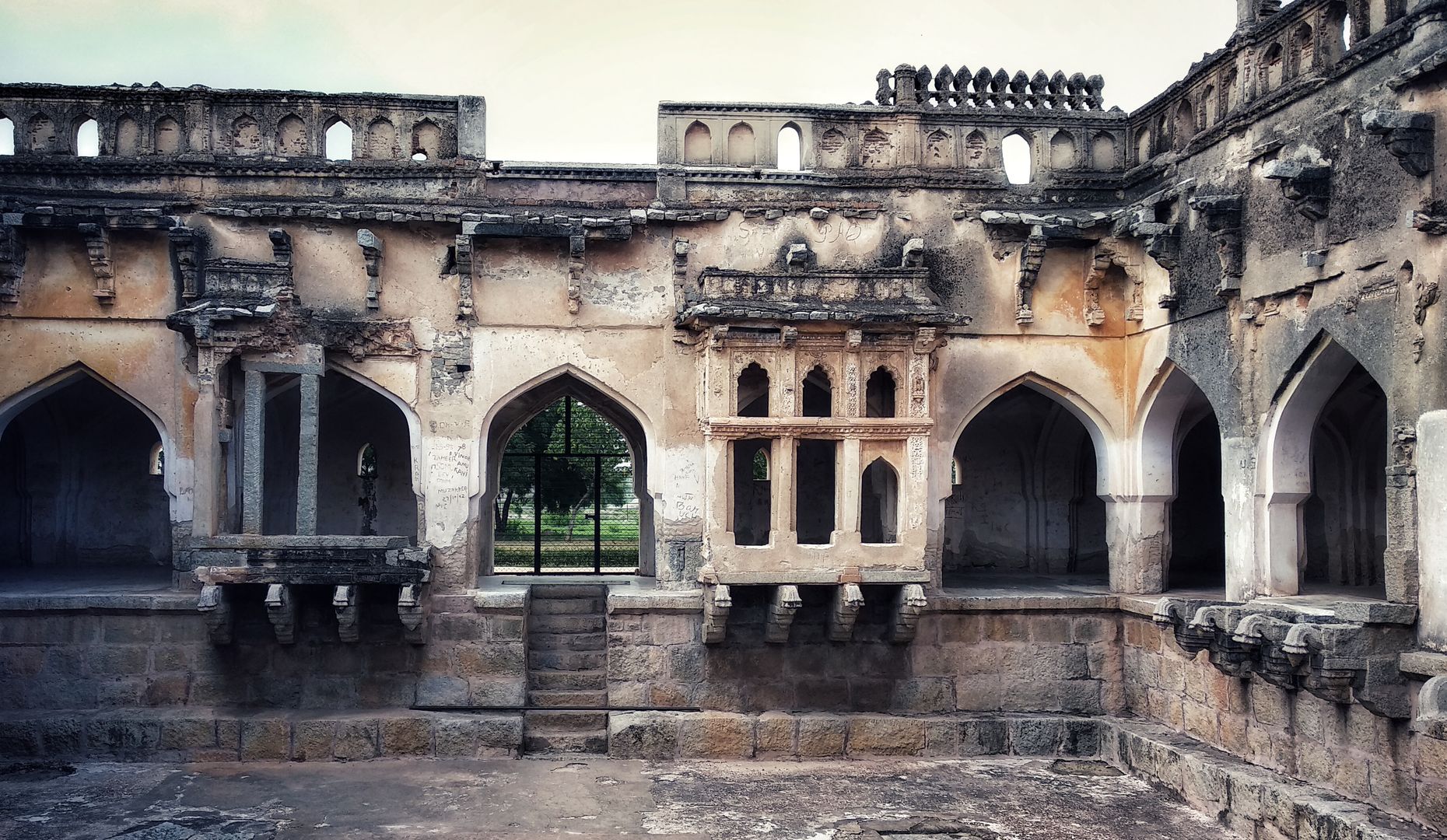 Queen's Bath, Hampi