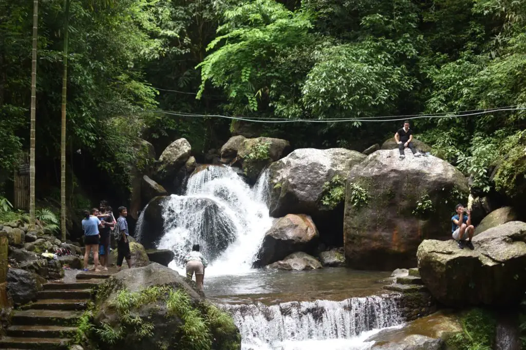 Waterfall Nongriat Double Root Bridge